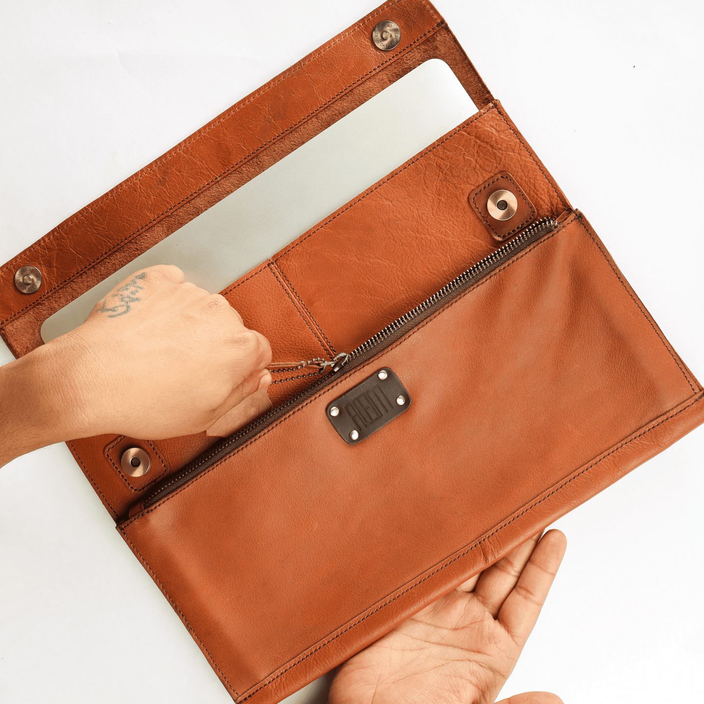 Compact Macbook Sleeve Tan Touch